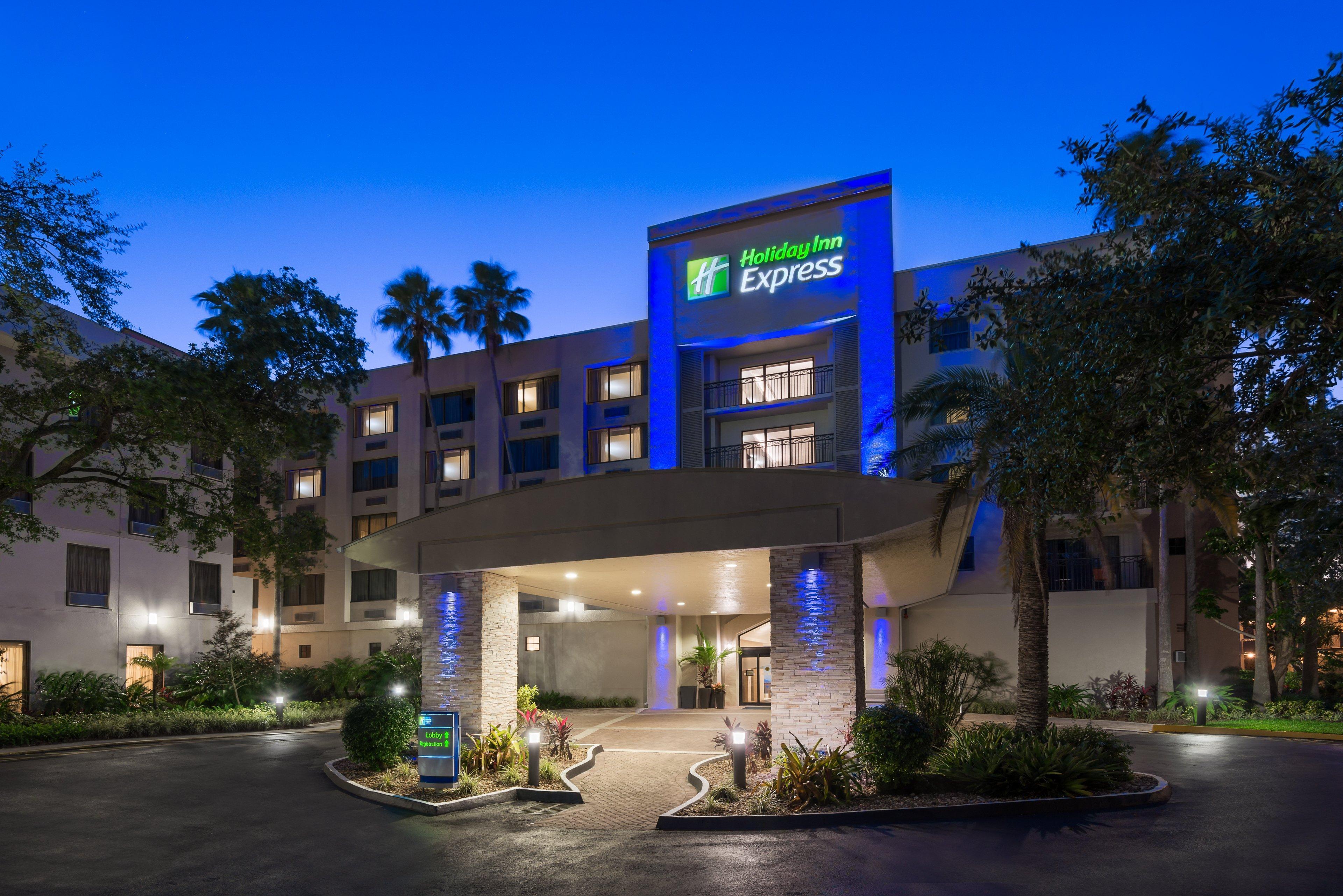 Holiday Inn Express Hotel & Suites Ft. Lauderdale-Plantation By Ihg Ресторан фото