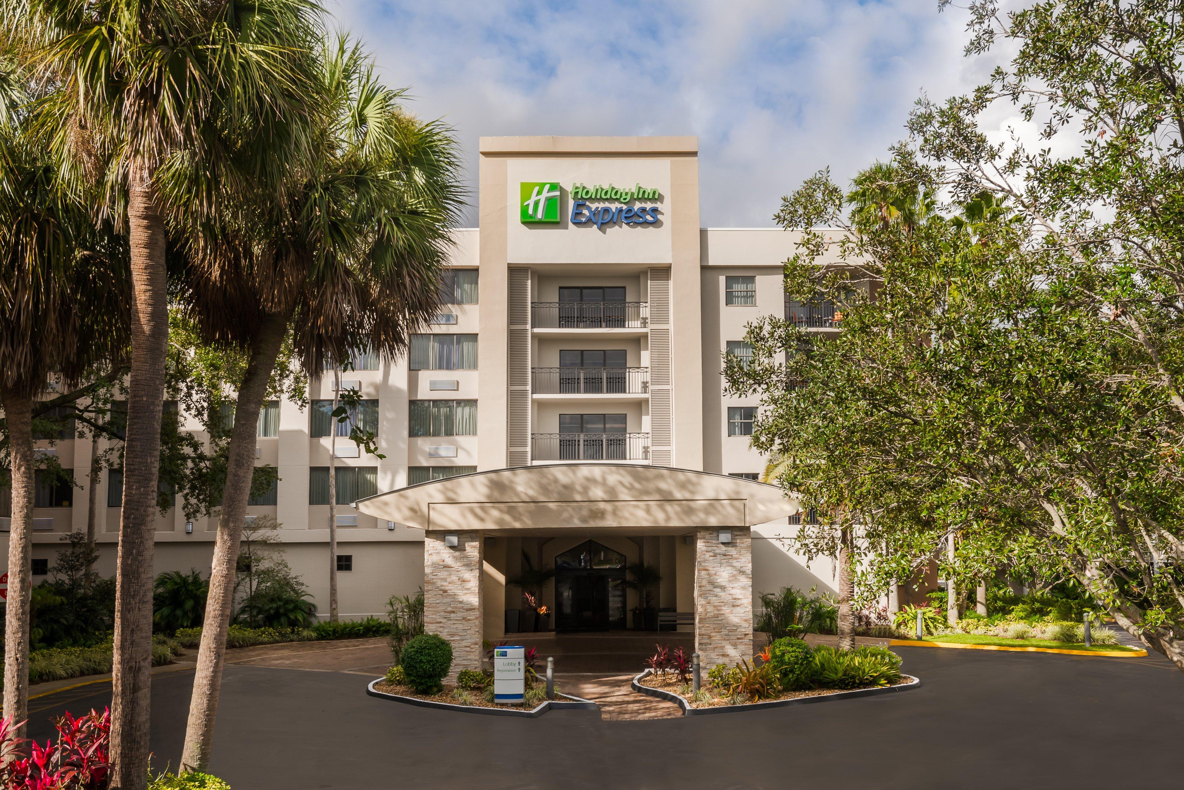Holiday Inn Express Hotel & Suites Ft. Lauderdale-Plantation By Ihg Экстерьер фото