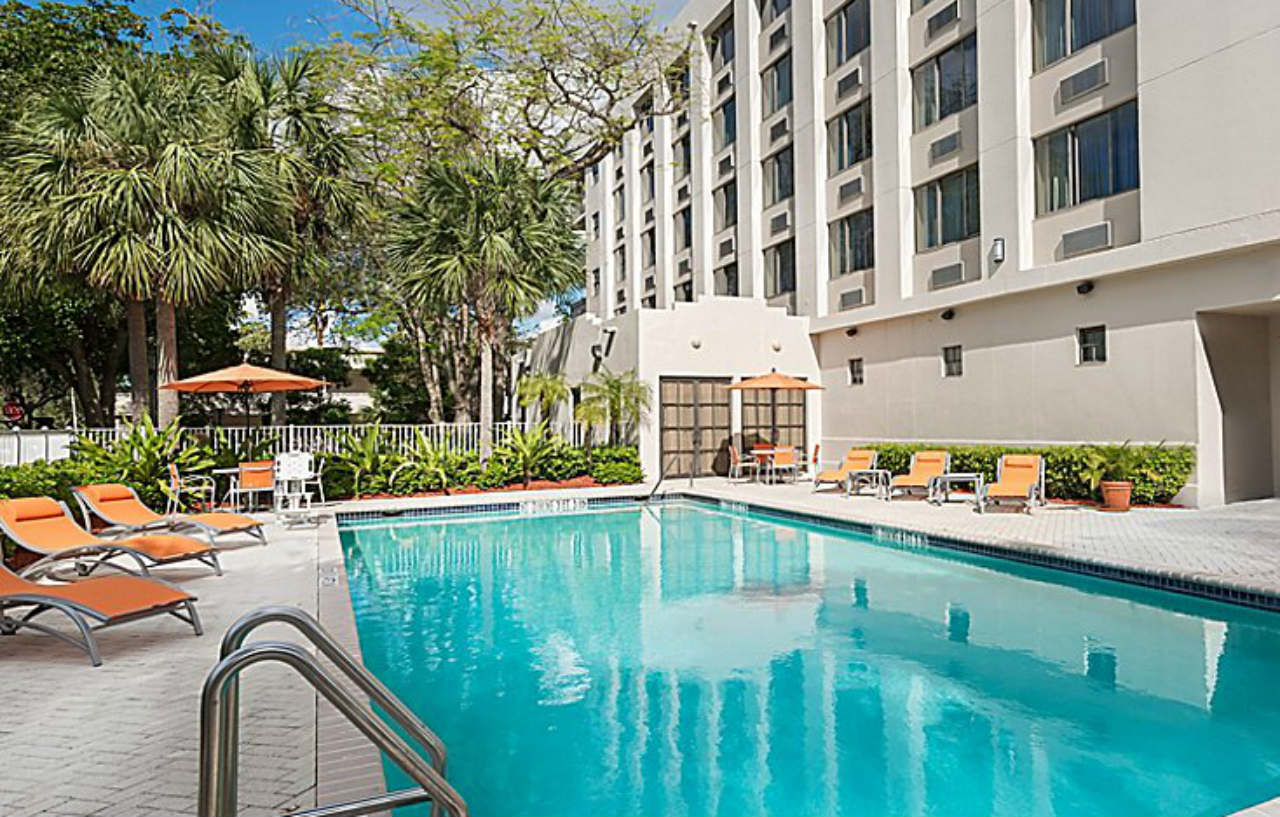 Holiday Inn Express Hotel & Suites Ft. Lauderdale-Plantation By Ihg Экстерьер фото